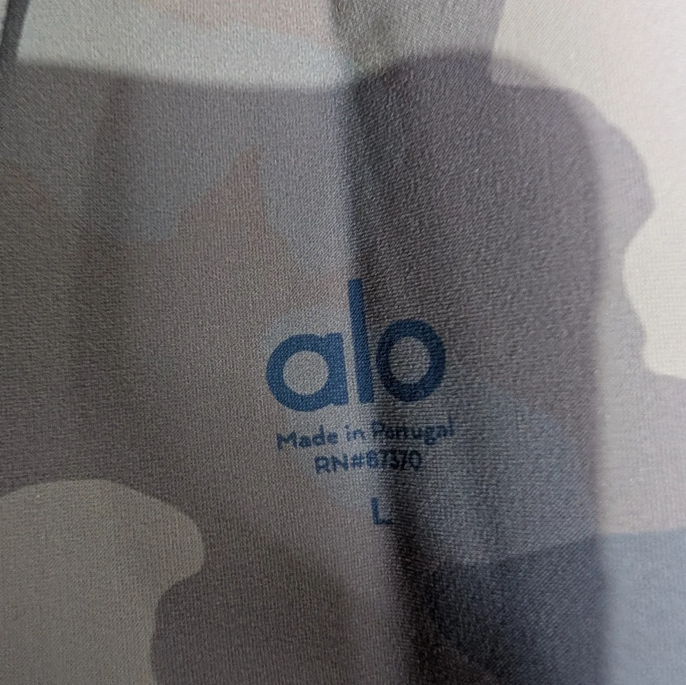 Alo Yoga Putty Camo High Rise Vapor Leggings - Size Large Full Length NWOT - Picture 4 of 9